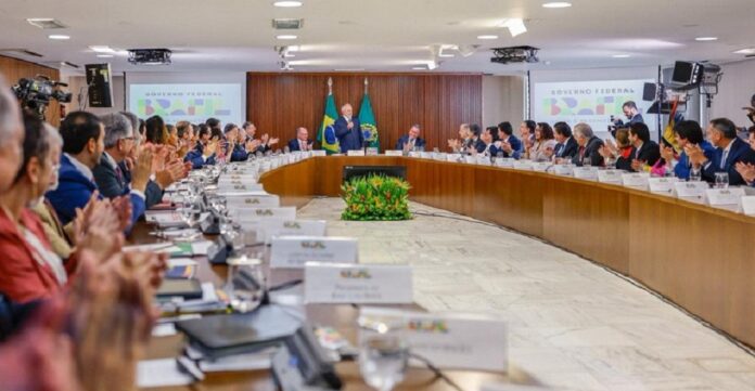 projeto-do-vlt-ja-rende-frutos-para-marisqueiras-e-pescadores-do-suburbio