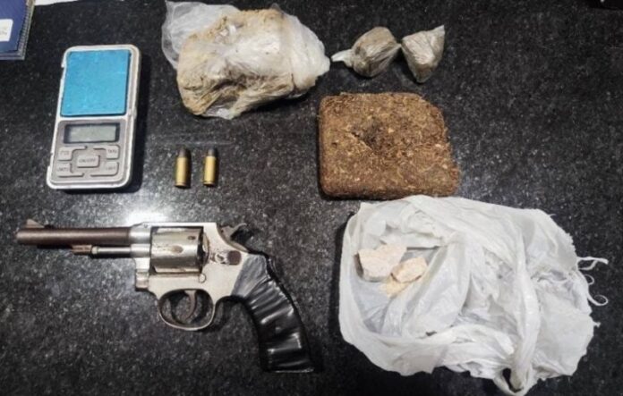 policia-prende-dois-suspeitos-de-homicidios-e-ataques-durante-festa-de-paredao-em-eunapolis