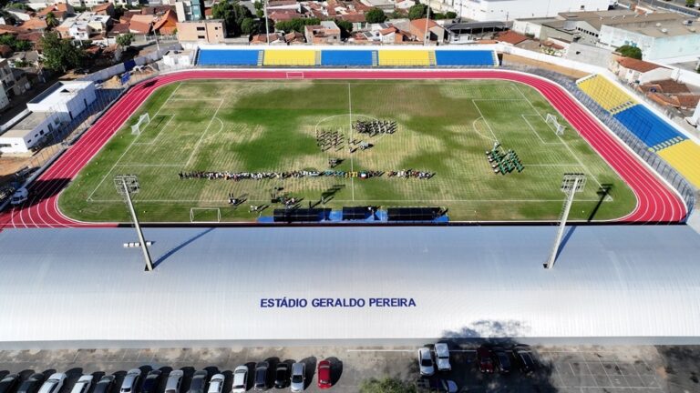 prefeitura-de-barreiras-entrega-estadio-geraldao-requalificado-para-o-campeonato-municipal