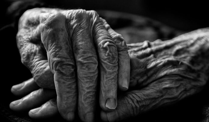 idosa-de-64-anos-e-resgatada-em-itabuna-apos-trabalhar-50-anos-sem-salario-em-condicoes-analogas-a-escravidao