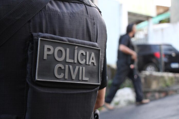 coveiro-e-atacado-pela-companheira-com-facao-dentro-do-cemiterio-no-interior-baiano