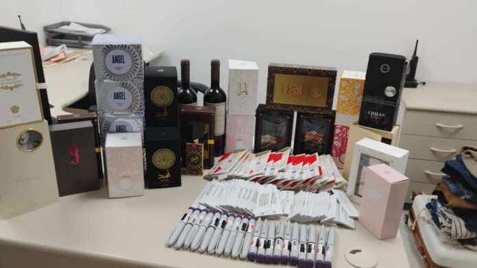 suspeito-e-preso-por-contrabando-com-20-canetas-emagrecedoras-no-aeroporto-de-salvador