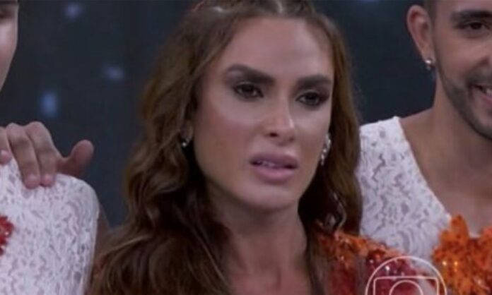 danca-dos-famosos:-nicole-bahls-vira-jogo-e-empurra-rival-a-eliminacao