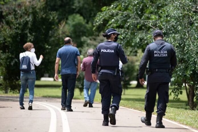 celina-sobre-relator-votar-a-favor-de-nomear-2-mil-policiais:-“fazendo-nossa-parte”