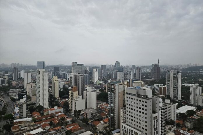 sexta-comeca-chuvosa-em-sp.-saiba-como-fica-o-tempo-no-fim-de-semana