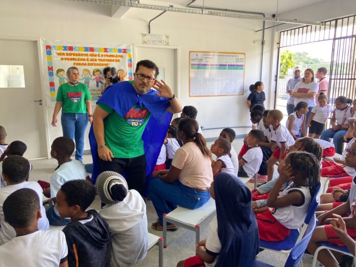 alunos-de-alagoinhas-aprendem-a-identificar-sinais-do-avc-em-projeto