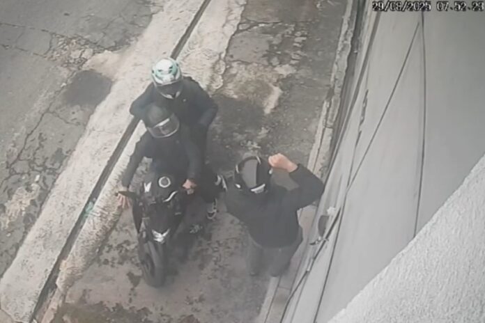 roubo-em-sp-tem-reacao-de-pm-de-folga,-tiros,-sequestro-e-fuga.-veja