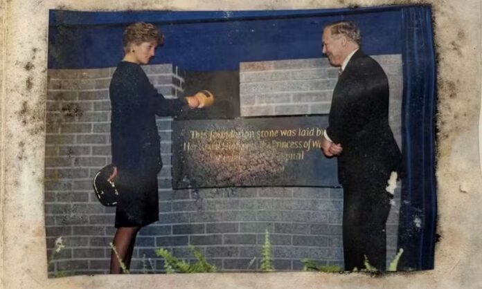 saiba-o-que-tinha-dentro-da-capsula-do-tempo-da-princesa-diana-que-foi-desenterrada-depois-de-34-anos