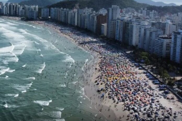 turista-e-baleado-ao-reagir-a-tentativa-de-assalto-em-praia-do-guaruja