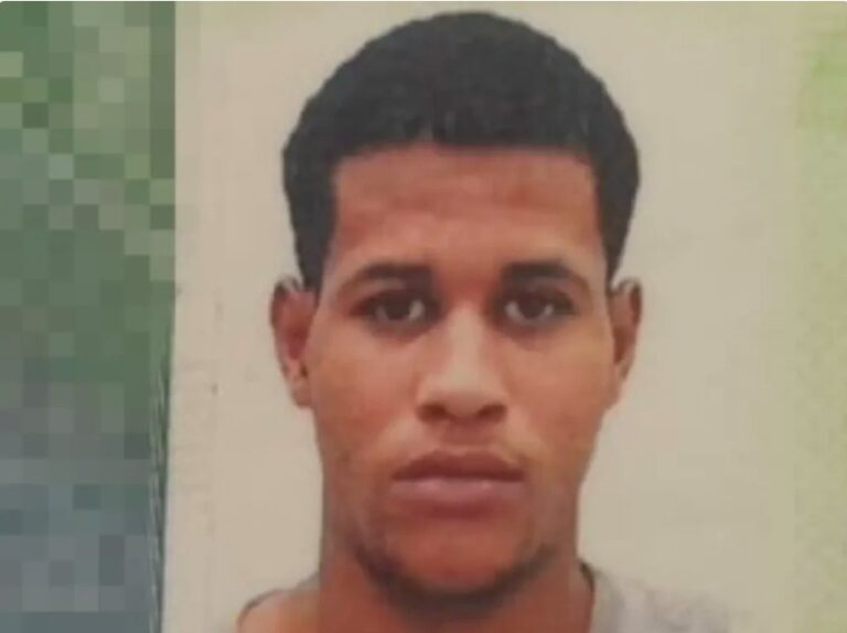 jovem-e-morto-com-golpes-de-arma-branca-dentro-de-residencia-em-feira-de-santana