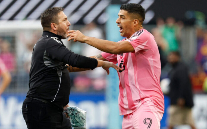 suarez-cospe-em-adversario-apos-perder-titulo-pelo-inter-miami