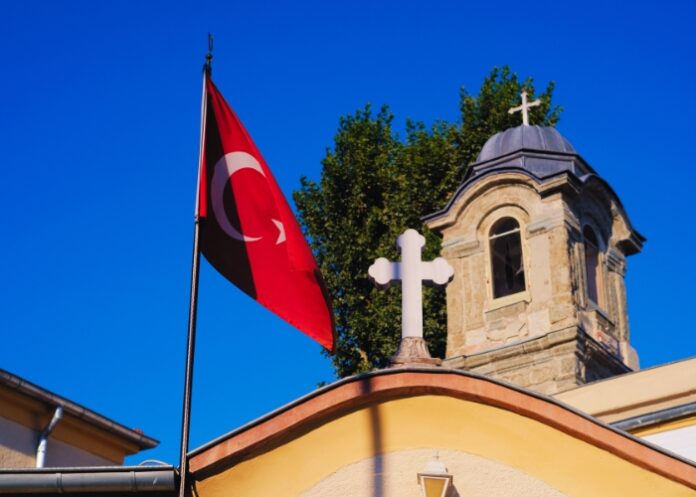 cristaos-enfrentam-aumento-de-crimes-de-odio-e-repressao-do-governo-na-turquia