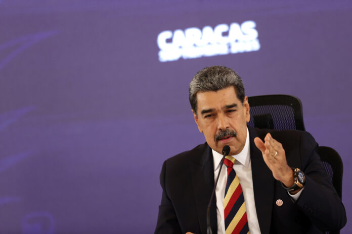 maduro-se-diz-pronto-para-‘luta-armada’-se-venezuela-for-invadida-pelos-eua