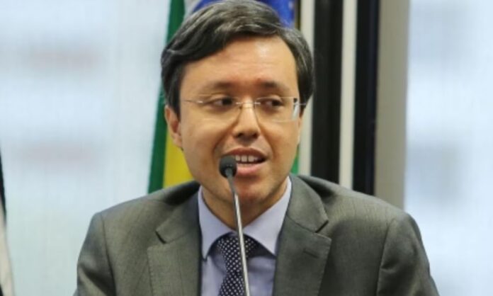 justica-recebe-denuncia-e-impoe-tornozeleira-a-mae-apontada-como-‘laranja’-em-esquema-de-r$-1-bi