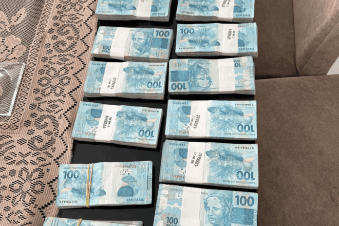 video:-pf-apreende-dinheiro-e-joias-em-operacao-contra-desvios-no-para