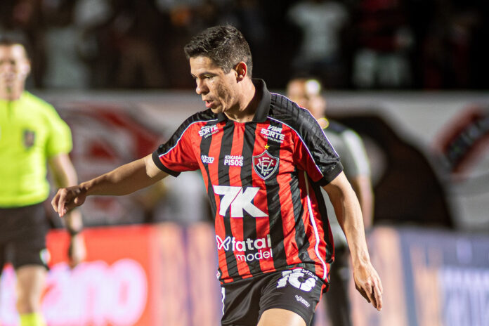 osvaldo-e-o-vitoria:-para-alem-do-campo,-a-identificacao