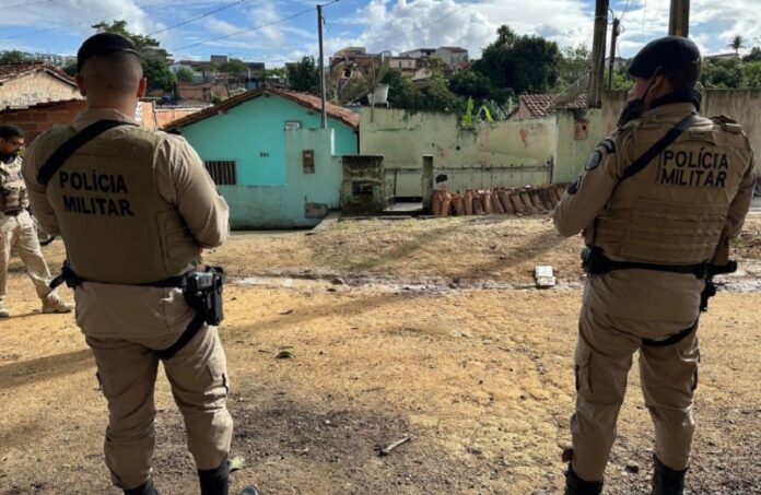 homens-perseguidos-e-mortos-em-casa-abandonada-no-bairro-santa-lucia