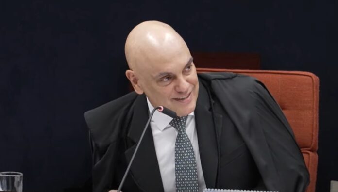 moraes-reafirma-compromisso-com-devido-processo-legal-em-relatorio-sobre-julgamento-de-bolsonaro