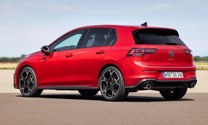 golf-gti-e-jetta-gli-estreiam-no-brasil-como-potencias;-veja-detalhes