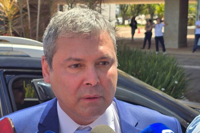 lider-do-pt-critica-articulacao-por-anistia:-“golpe-parlamentar”