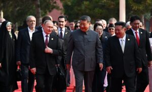 ue-ve-encontro-entre-xi-jinping,-putin-e-kim-jong-un-como-ameaca-direta-a-ordem-internacional