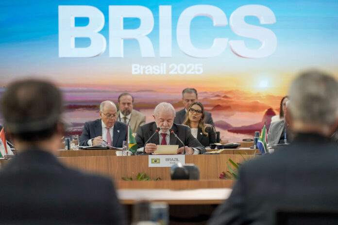 lula-marca-reuniao-virtual-com-lideres-do-brics-em-reacao-ao-tarifaco