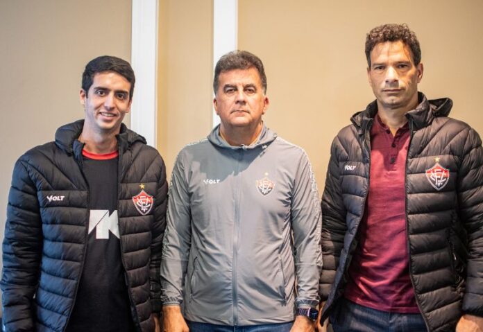 jornalista-aponta-janela-do-vitoria-como-a-pior-da-serie-a;-entenda