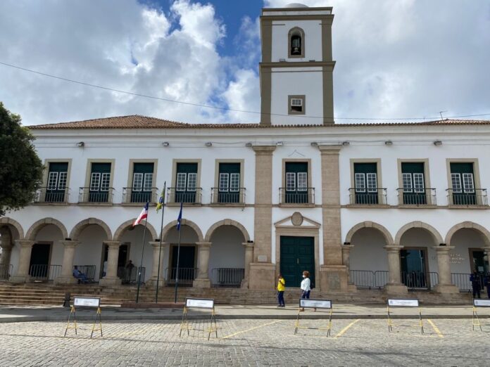 camara-de-salvador-aplica-sancoes-a-empresa-apos-descumprimento-de-obrigacoes-trabalhistas
