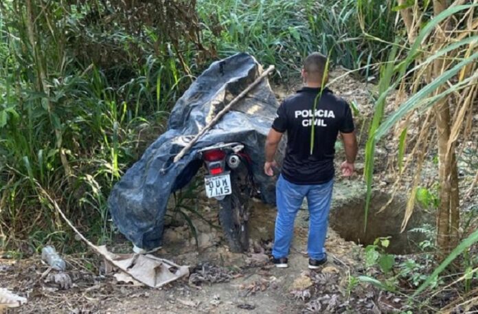 policia-civil-recupera-motocicleta-roubada-em-propriedade-as-margens-da-br-101