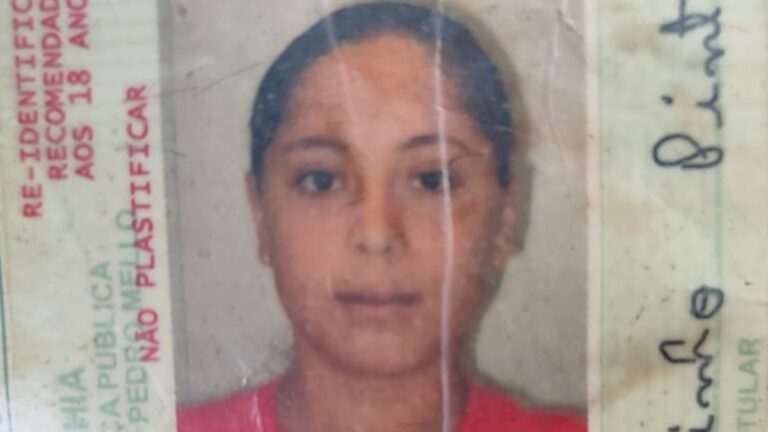 mulher-e-morta-a-tiros-dentro-de-posto-de-lavagem-em-feira-de-santana