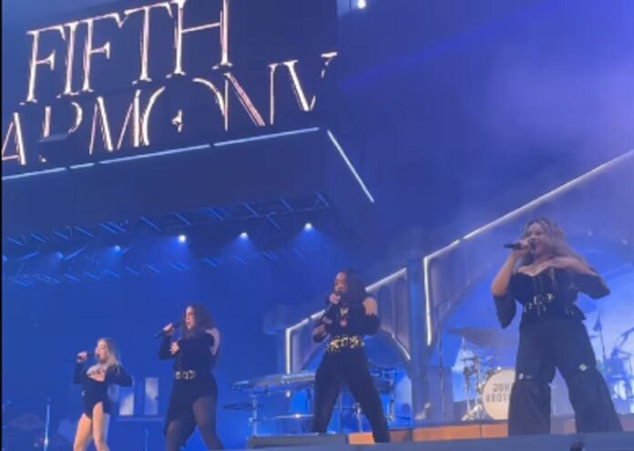 fifth-harmony-surpreende-fas-com-retorno-em-show-dos-jonas-brothers