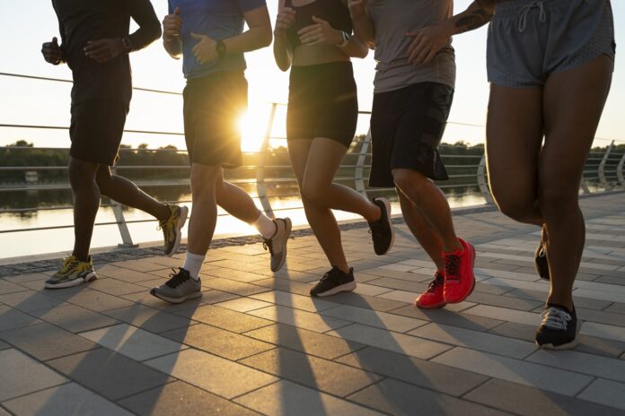 tenis-com-“cara-de-novo”:-como-deixar-item-renovado-apos-a-corrida