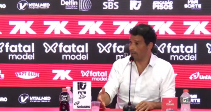 gustavo-vieira-explica-silencio-apos-goleada-de-8-a-0-para-o-flamengo:-“presidente-fala,-diretor-abaixa-a-orelha”