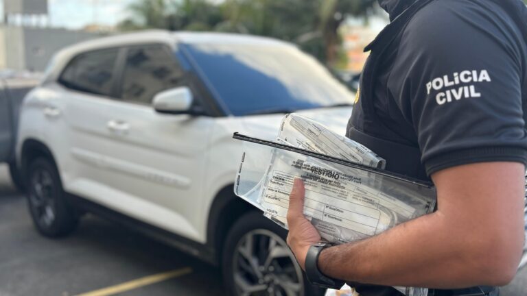 policia-desarticula-venda-de-atestados-falsos-no-sudoeste-baiano;-mulher-e-presa-e-namorado-indiciado