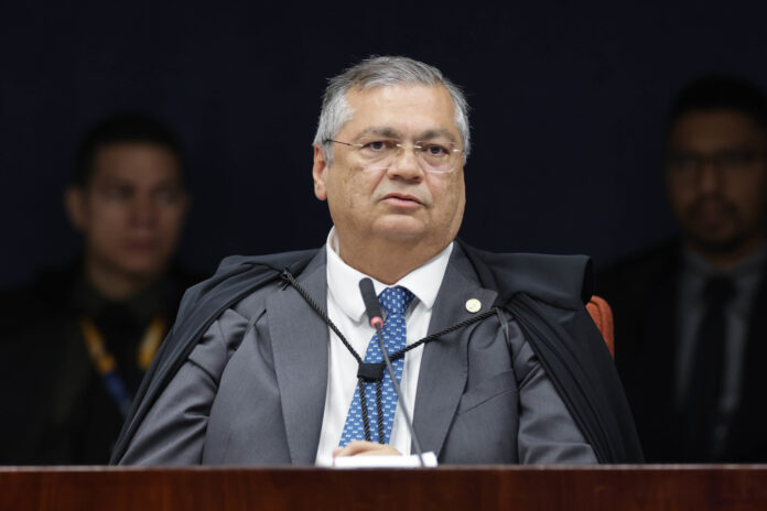 dino-acompanha-moraes-e-vota-a-favor-da-condenacao-de-bolsonaro