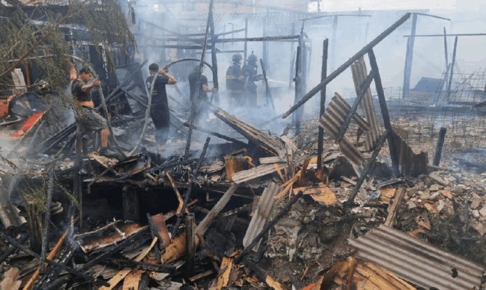 mais-de-15-moradias-sao-atingidas-por-incendio-em-cubatao-(sp)