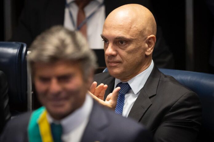fux-ultrapassa-tempo-de-voto-usado-por-moraes-e-ja-fala-por-quase-5h