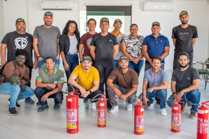 prefeitura-promove-treinamento-de-prevencao-a-incendios-para-servidores-municipais
