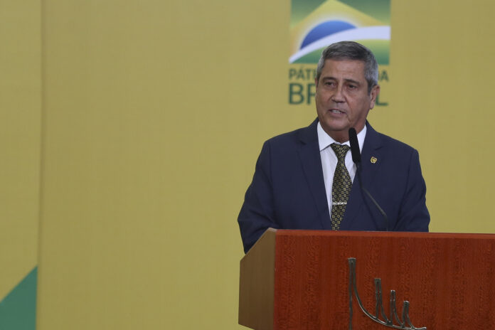 fux-acompanha-maioria-e-vota-por-condenacao-de-braga-netto