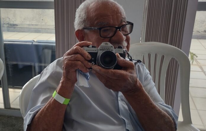 morre,-aos-95-anos,-fotojornalista-anizio-carvalho;-profissional-registrou-rainha-elizabeth-ii-em-visita-ao-brasil