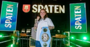 bia-ferreira-vibra-com-luta-no-card-de-popo-no-spaten-fight-night-2:-“emocao-para-mim-e-para-meu-pai”