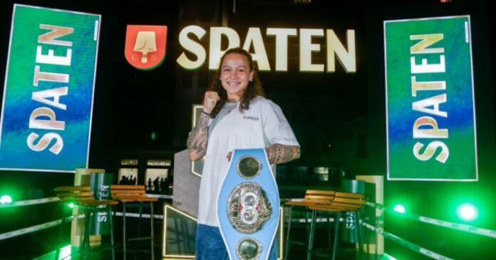 bia-ferreira-vibra-com-luta-no-card-de-popo-no-spaten-fight-night-2:-“emocao-para-mim-e-para-meu-pai”