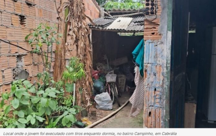 jovem-de-18-anos-e-morto-por-homens-armados-dentro-de-casa