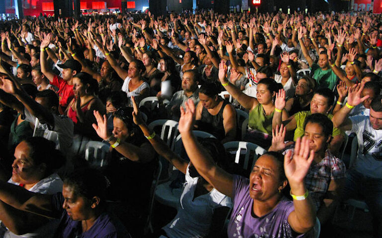 maioria-dos-evangelicos-esta-na-america-latina,-africa-e-asia,-dizem-pesquisadores