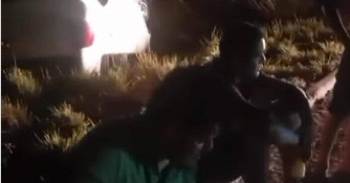 video:-musico-sofre-acidente,-tem-equipamentos-furtados-e-canta-para-ladroes-que-devolveram-violao-no-piaui