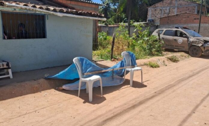 adolescente-de-16-anos-e-retirado-de-casa-e-executado-a-tiros