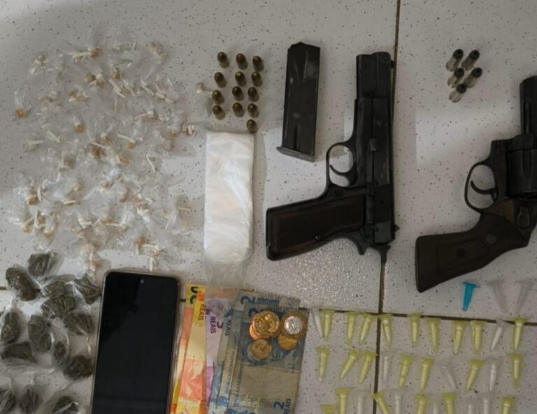 pm-apreende-armas-de-fogo-e-drogas-em-conceicao-do-jacuipe
