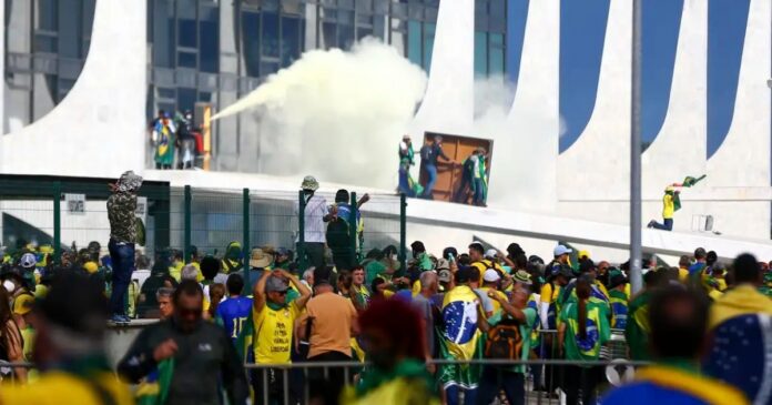 quaest:-41%-dos-brasileiros-rejeitam-anistia-para-envolvidos-em-tentativa-de-golpe-de-estado