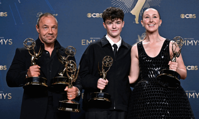 emmy-2025:-‘the-studio’-vence-em-comedia-e-‘the-pitt’-em-drama