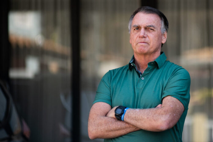aliado-visita-bolsonaro-e-diz:-“risco-de-morte-dele-e-iminente”
